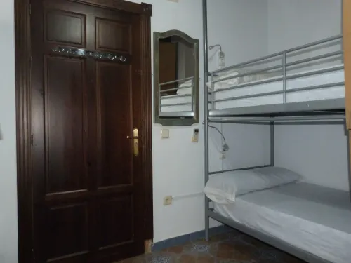 camara_habitacion_femenina_de_6_camas__4_resultado