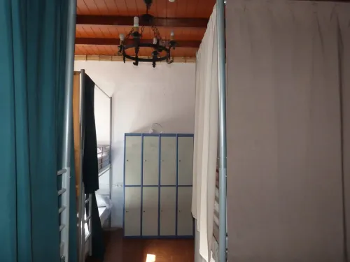 camara_habitacion_femenna_de_8_camas__2_resultado