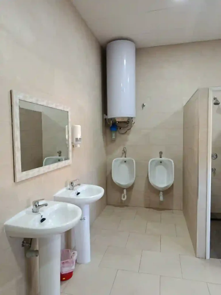 Baños Maculinos Nuevos