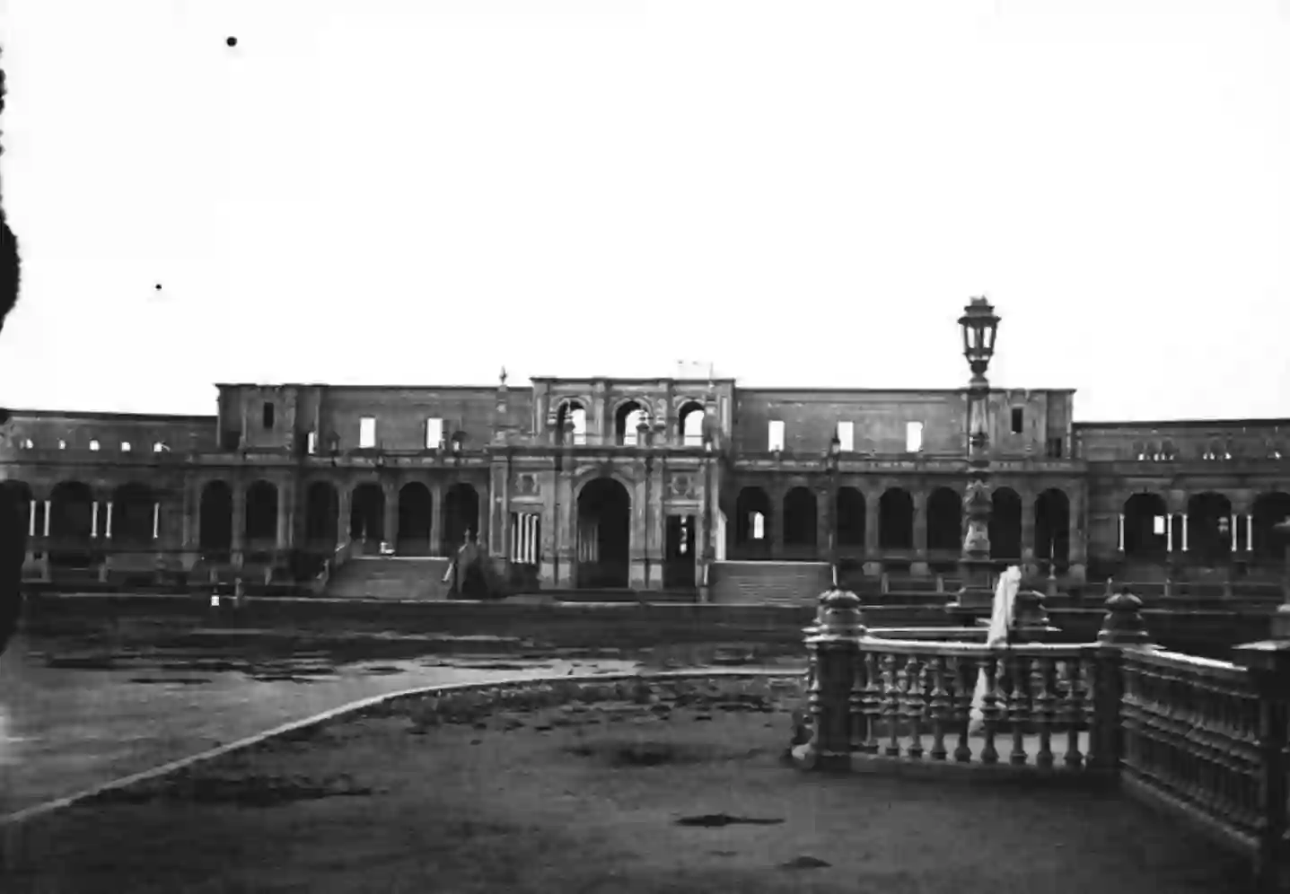 Contrucción Plaza de España de Sevilla