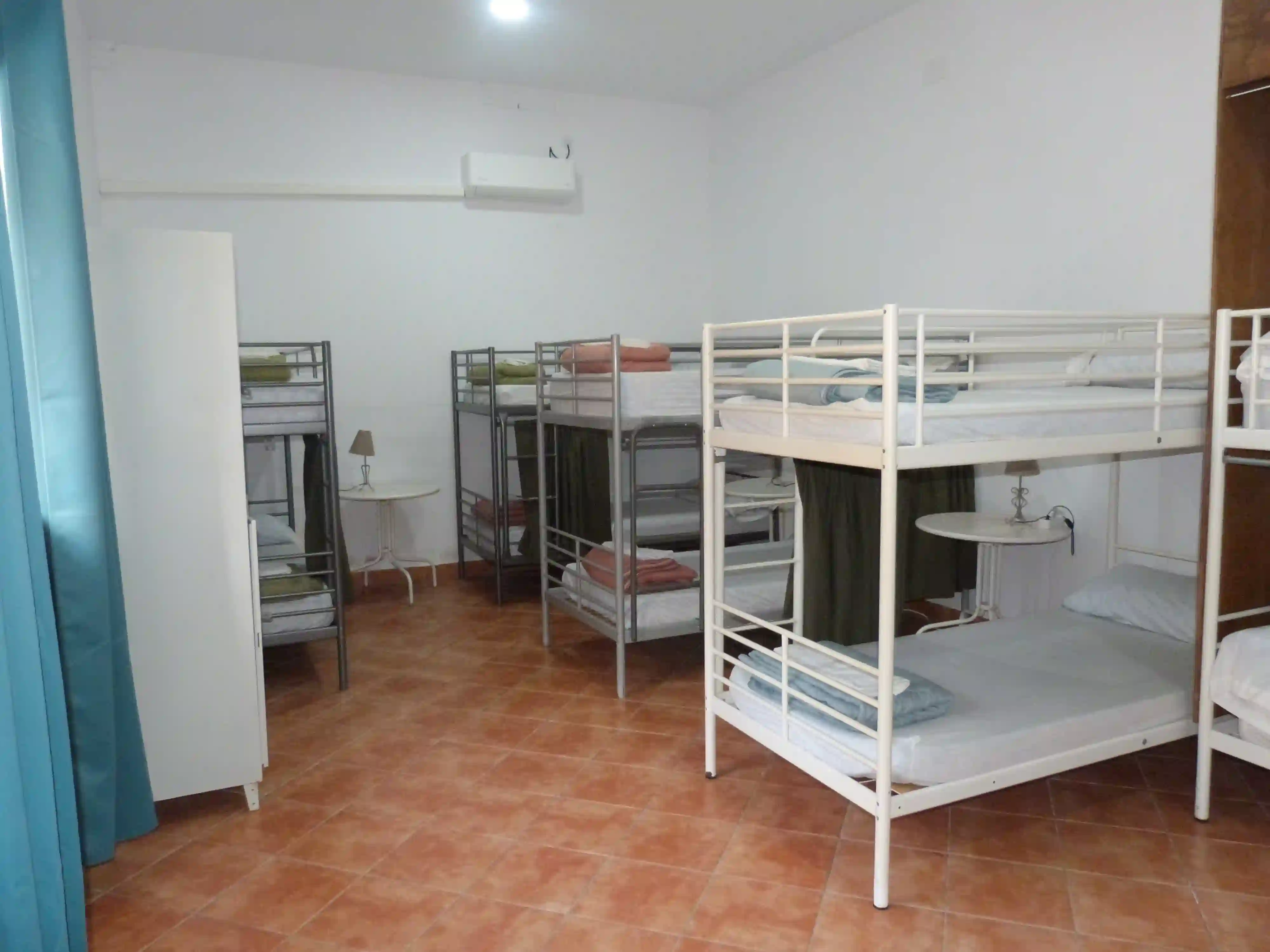 Habitación Mixta de 14 - B